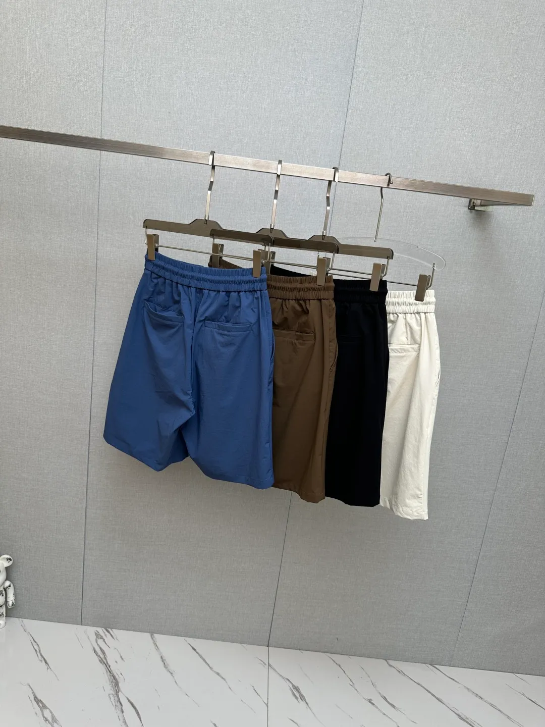 BC 2026 new summer products! Fashionable original men's Versatile shorts🩳Made of customized comfortable fabrics that feel great against the skin🍃Luxury Classic brand original logo design, complete with three standards! Taste and value are shared. It is very comfortable to wear. It is low-key yet luxurious. It is very classy when worn. Needless to say the style and cut of the pants. The upper body is exquisite and vivid. Really first-class top quality materials. Really top-level casual shorts. The upper body is absolutely stylish. Extremely luxurious. Full of personality, grand and Versatile, a must-have for going out on the street! Size:M-3XL